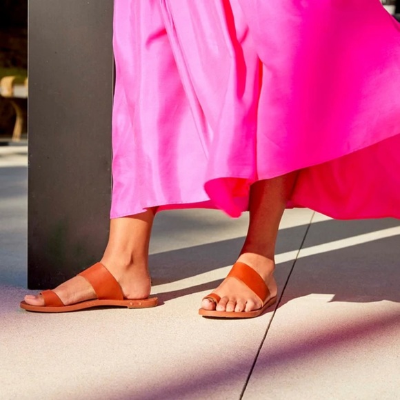 Beek Finch Sandals NWOT.size 7 - Picture 6 of 14